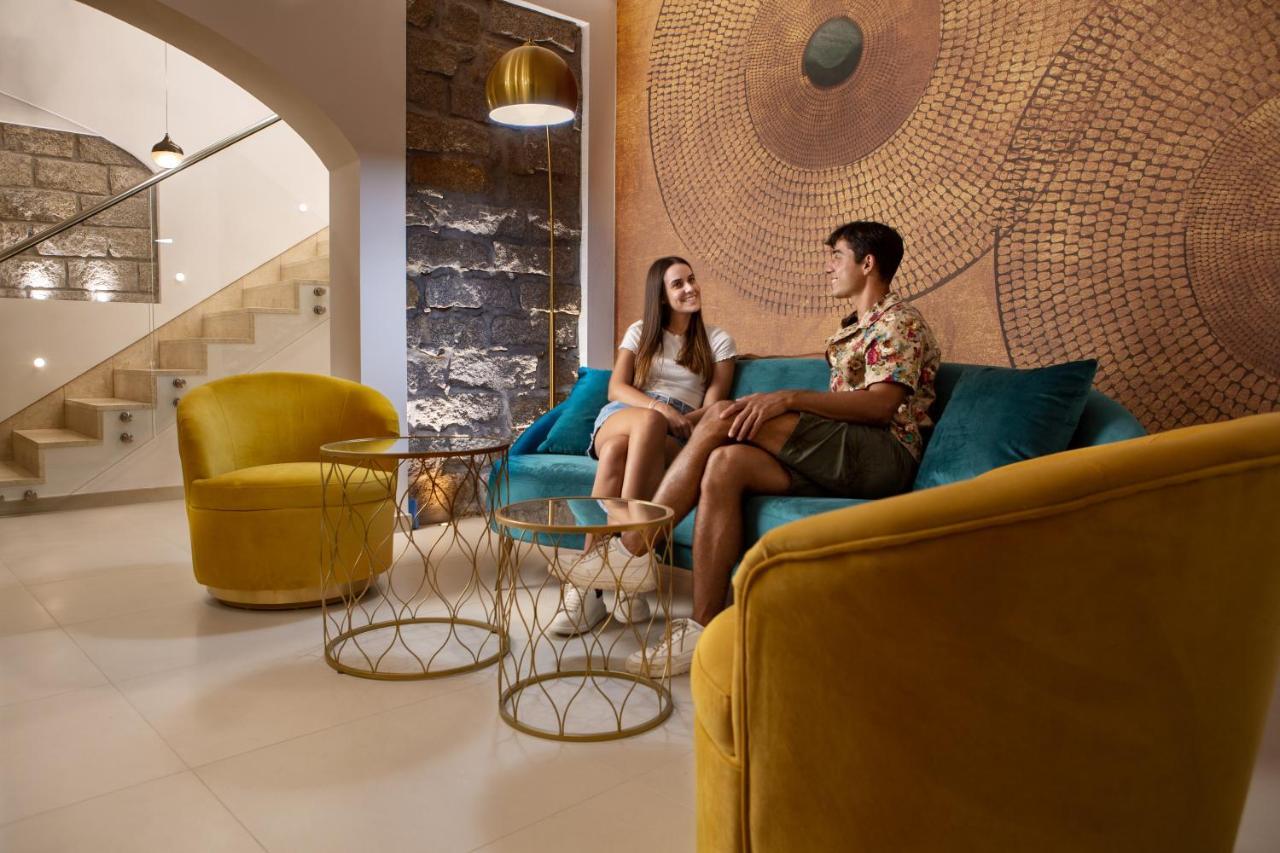 Assaje' Luxury Rooms サンタ・テレーザ・ガッルーラ エクステリア 写真